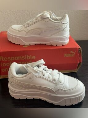 Little Girls Puma Sneaker